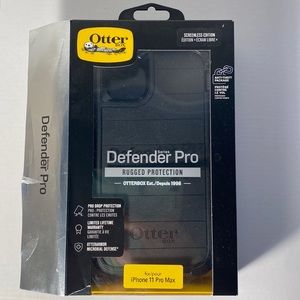 Otter Box: BRAND NEW iPhone 11 Pro Max Defender Pro Rugged Protection Case